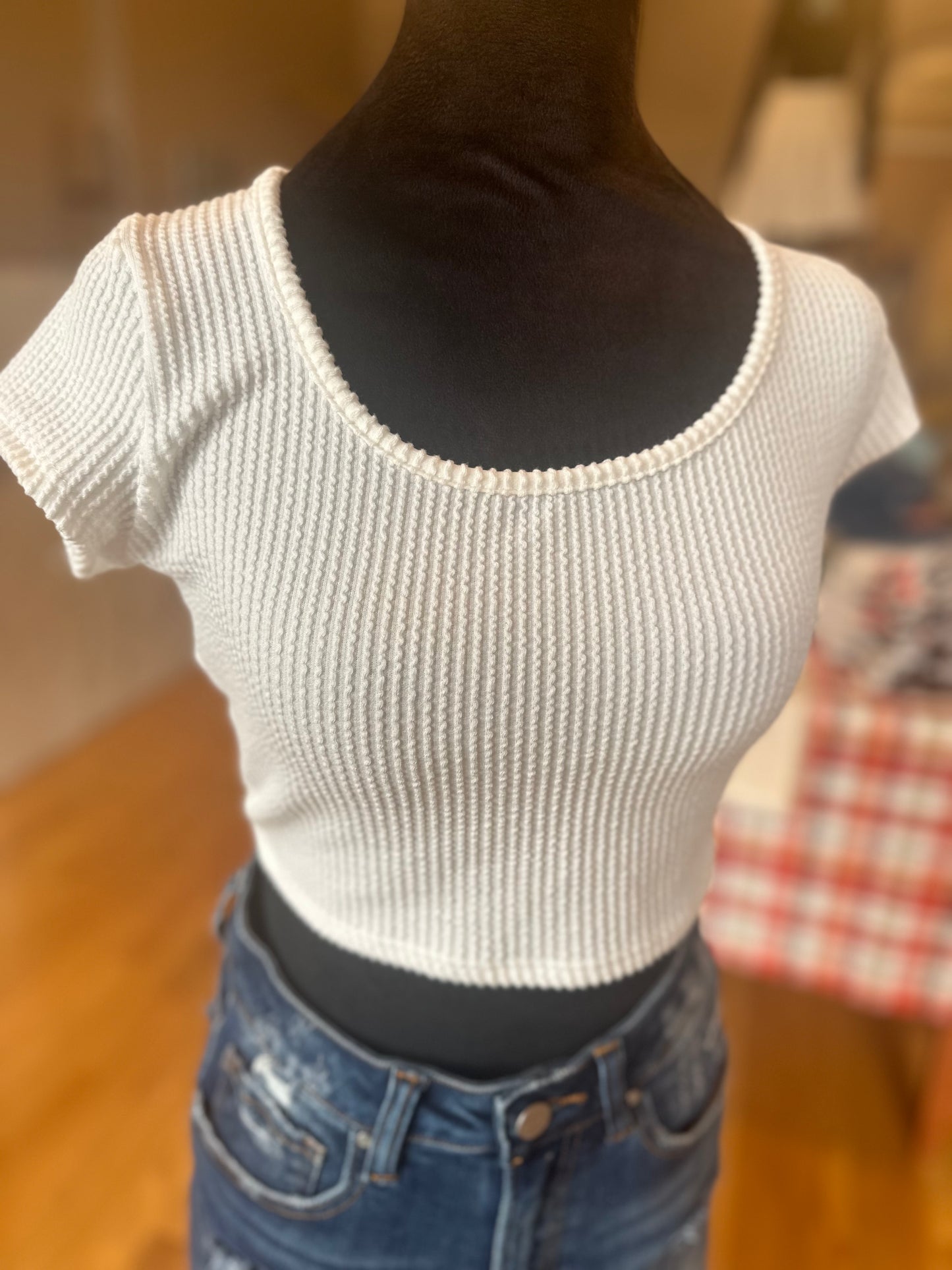 White Ribbed Crop