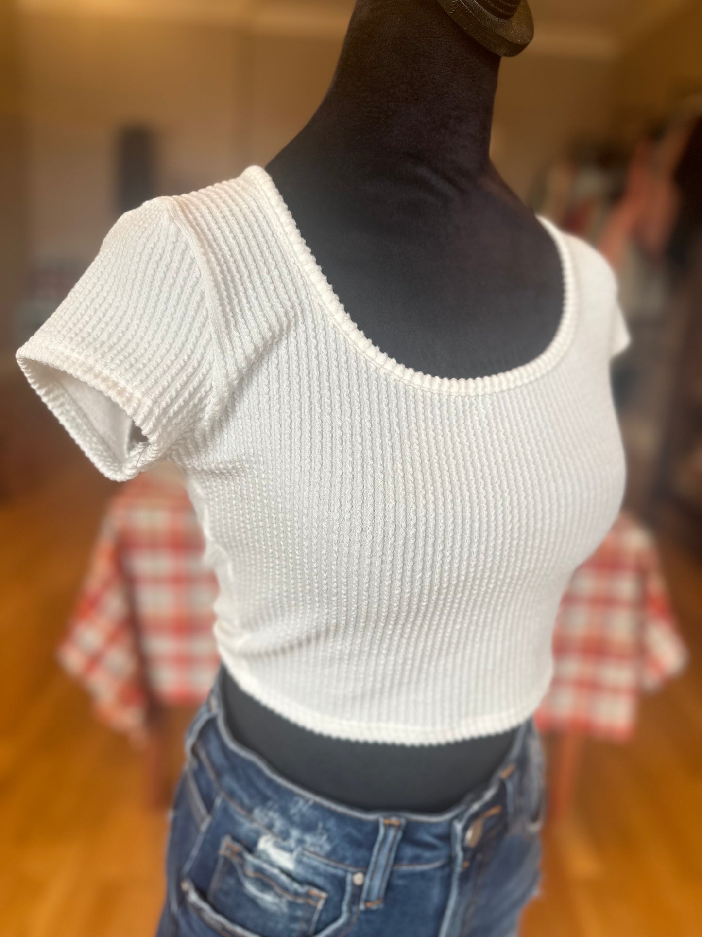 White Ribbed Crop