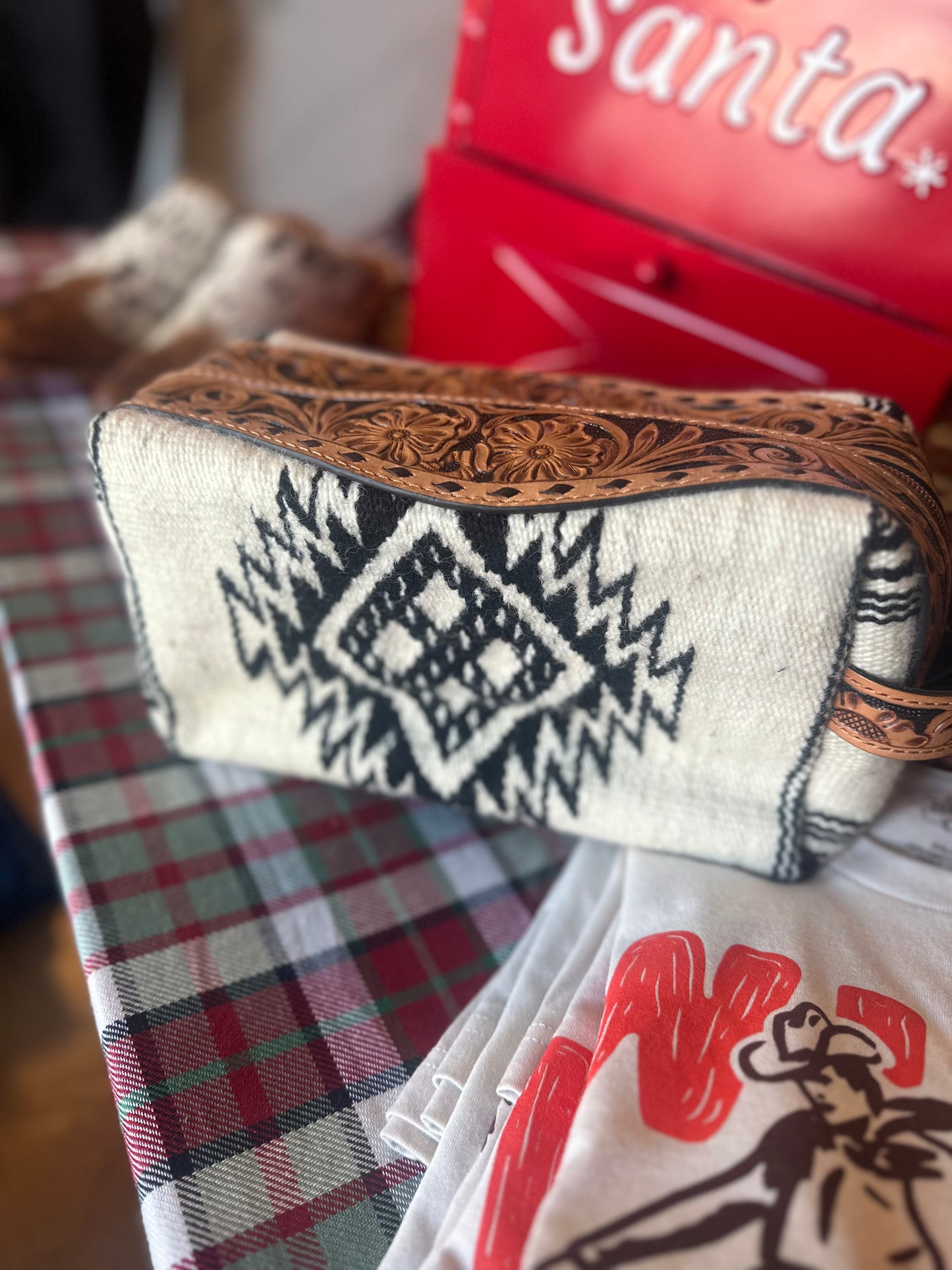 Black & Cream Toiletry Bag