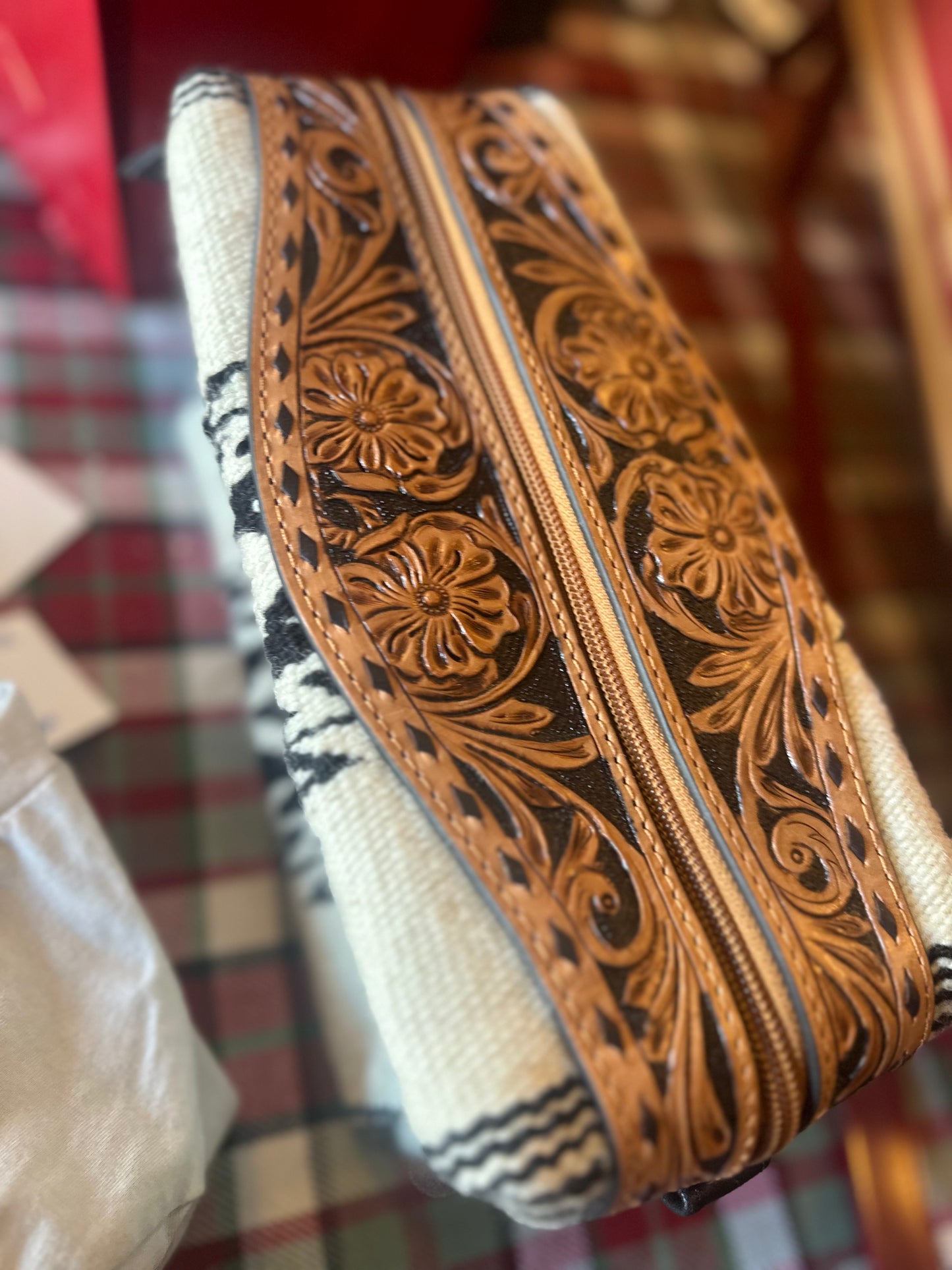 Black & Cream Toiletry Bag