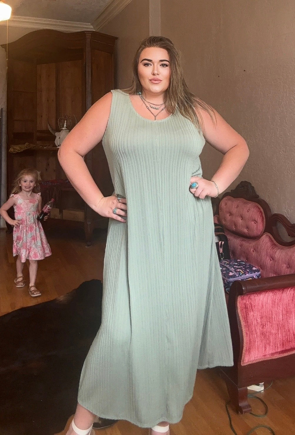 Textured Maxi Dress (Sage Green)