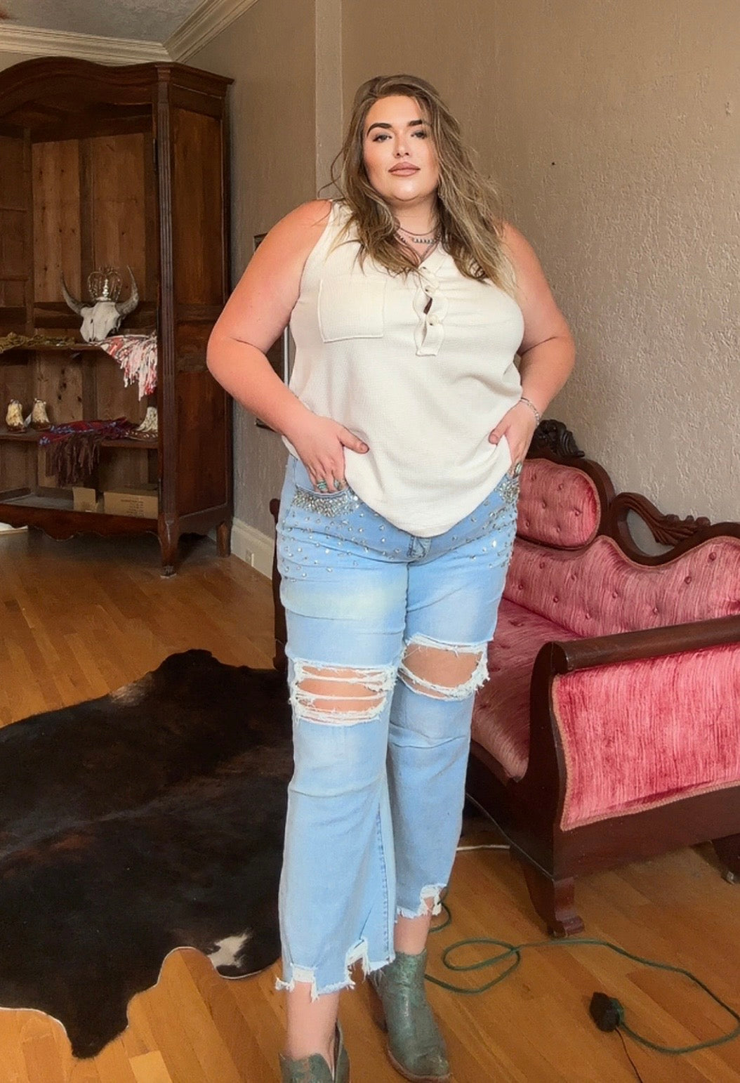 Rhinestone Crop Flare Jeans (PLUS)