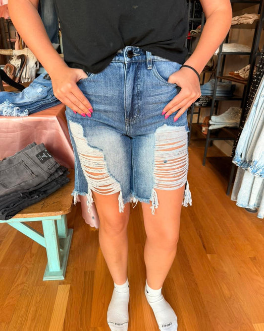 Midwash frayed wide leg shorts