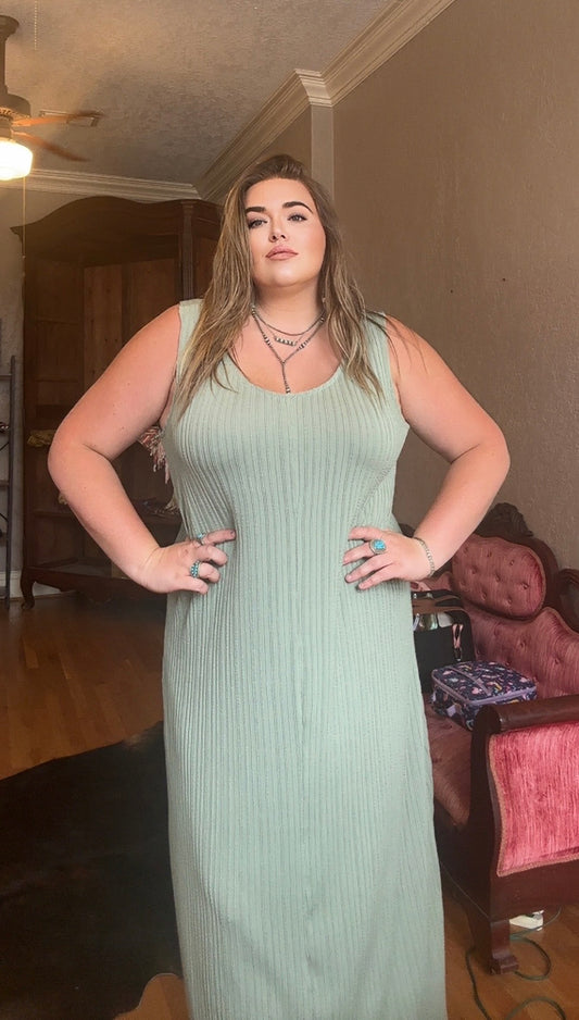 Textured Maxi Dress  (Sage Green)